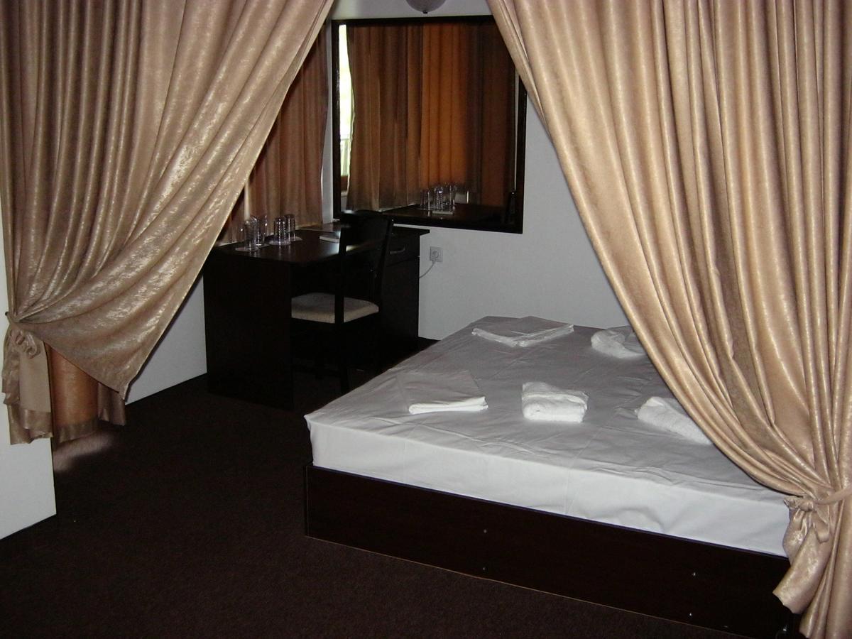 Motel Koziyat Rog Malko Tŭrnovo Esterno foto