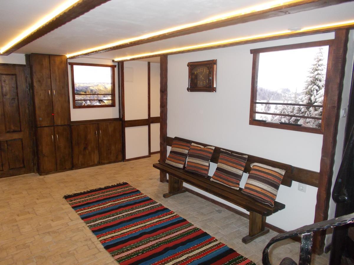 Motel Koziyat Rog Malko Tŭrnovo Esterno foto